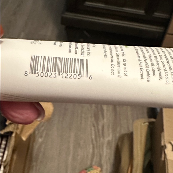 GOLDFADEN MD VITAL BOOST Even Skintone Daily Moisturizer NEW - Picture 9 of 12